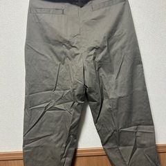 remer パンツ　カーキの画像