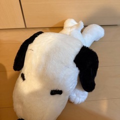 寝そべりスヌーピーぬいぐるみの画像