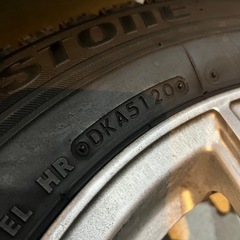 バリ溝175/70R14 VRX スタッドレス の画像