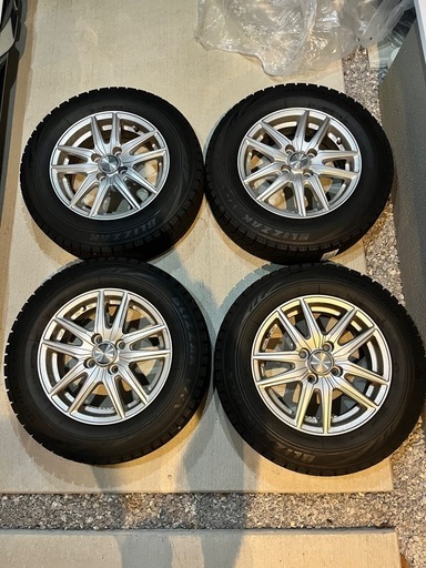 バリ溝175/70R14 VRX スタッドレス