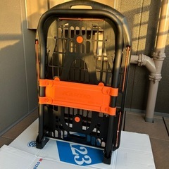 ★中古・美品★ トラスコ中山 TRUSCO MPK780BK [樹脂台車 カルティオ（新型） 780×490 折りたたみ 黒]の画像