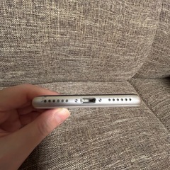 iPhone SE 64 ホワイト 本体　　SIMフリーの画像
