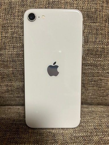 iPhone SE 64 ホワイト 本体SIMフリー (ジャイコ) 滝川の携帯電話