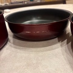 【美品・購入4ヶ月】サーモス　デュラブルシリーズ 取っ手のとれるフライパン 3点セット（IH•ガス火対応）／引き取り歓迎の画像