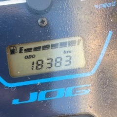 大人気セール‼️安心の高年式😌バッテリー充電済み🔋前後タイヤまだまだ山あり🗻嬉しいシート張り替え♪オイル交換済み♻️燃費重視&バイク初心者の方にオススメ🔰ラクラク始動のインジェクション💥AY01 ジョグ✴の画像