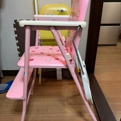 ハローキティ ベビーチェア／ハイチェア（テーブル付き）の画像