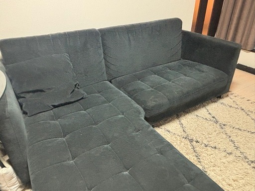 ダークグレー3人掛けソファ