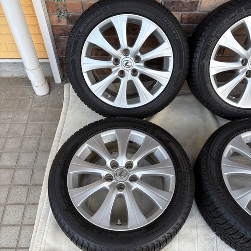 レクサスGS ホイール・スタッドレスタイヤセット　225/50R17 四本