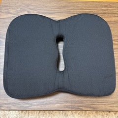 椅子、背中クッションセットの画像