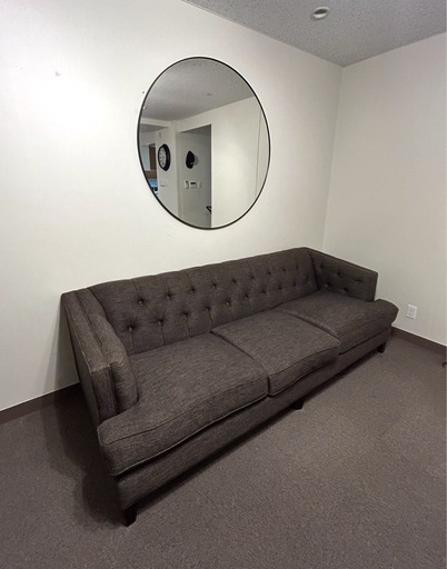 スペイン製　大型ソファー