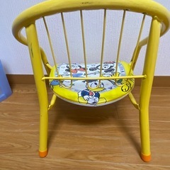 子供用椅子、パイプチェア、ベビーチェアの画像