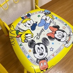 子供用椅子、パイプチェア、ベビーチェアの画像