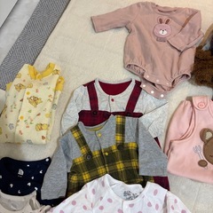 70サイズベビーふくの画像