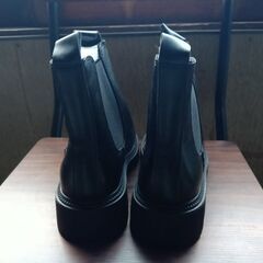 新品 23cm レディース ブーツ ブラック 厚底 シューズ サイドゴア 識別番号:【B179-S】の画像
