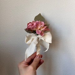 ウエディングブーケ ブートニア付きの画像