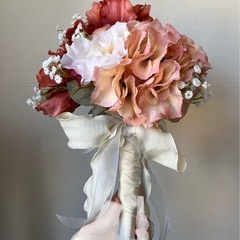 ウエディングブーケ ブートニア付きの画像