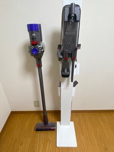 ダイソン掃除機収納スタンド+付属品一式dyson V8 fluffy (わんこ) 大宮