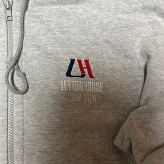 パーカーの画像