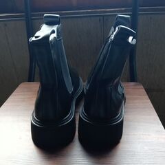 新品 23cm レディース ブーツ ブラック 厚底 シューズ サイドゴア 識別番号:【B180-S】の画像