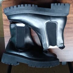 新品 23cm レディース ブーツ ブラック 厚底 シューズ サイドゴア 識別番号:【B180-S】の画像