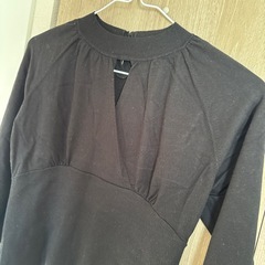 strawberry-fields　Vネック 長袖トップスの画像