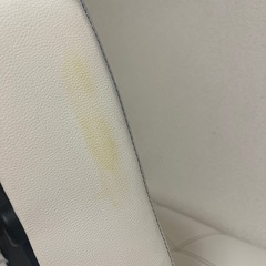 【無料】ホワイト合皮ソファ（汚れあります）の画像