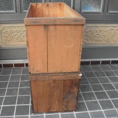 貴重　木箱　リンゴ箱　アウトドア　キャンプ　収納　マルシェ　リメイクの画像
