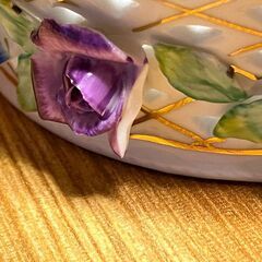 （中古）ヨーロピアンラブ 小物入れ 陶器 バスケットの画像