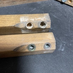 【無料】ダイニングテーブル＆チェア2脚・ベンチ（要修理）お譲りしますの画像