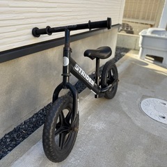 ストライダーの画像