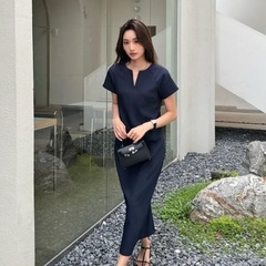 🧚🏻BIRTHDAY BUSH キーネックワンピースの画像