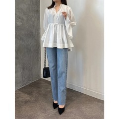 🧚🏻anuans ギャザーブラウスの画像