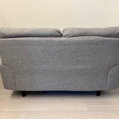 ニトリ 2人掛けソファ グレーの画像