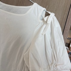 美品！　STRAWBERRY-FIELDS   　トップス白の画像