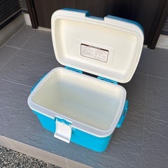 クーラボックスの画像