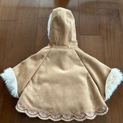 【美品】110フード付きファーポンチョの画像