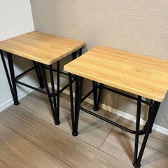 ダイニングテーブルの画像