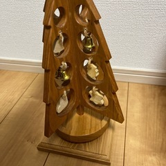 クリスマスの飾り　ツリー　木製の画像