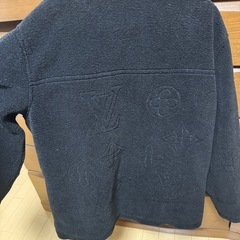 LV フリースジャケットの画像