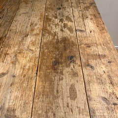 ウッドダイニングテーブルの画像