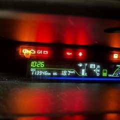 【個人出品・美車】トヨタ　プリウスα   7人乗り　パールホワイトの画像