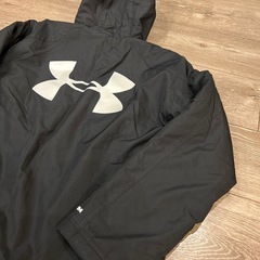 アンダーアーマー　under armor ベンチコート　サッカー　スポーツ　マラソン　駅伝　陸上　140 子供の画像