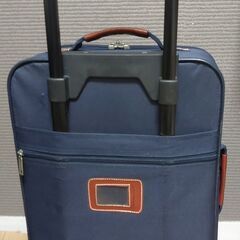 スーツケース　紺色の画像
