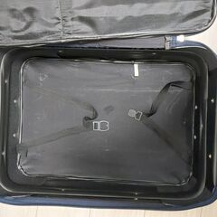 スーツケース　紺色の画像