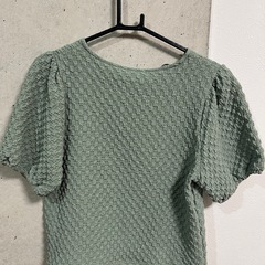 トップス　くすみグリーン　の画像