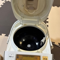 Panasonic 炊飯器 SR-PB104（5.5合 / おどり炊き / ホワイト）の画像