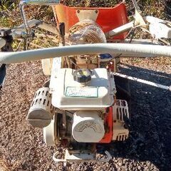 クボタ2輪１条刈りバインダー　ZE30A-Mの画像