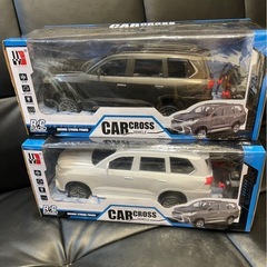 カークロスラジコンカーの画像