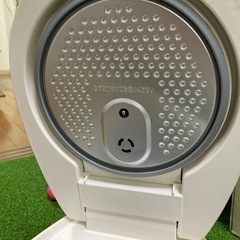 ★超美品★アイリスオーヤマIH炊飯器　3号炊きの画像