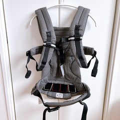 【美品】エルゴ オムニブリーズ 抱っこ紐 よだれカバー付の画像